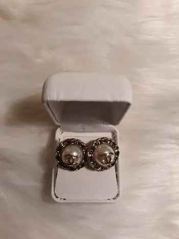 Chic Earrings