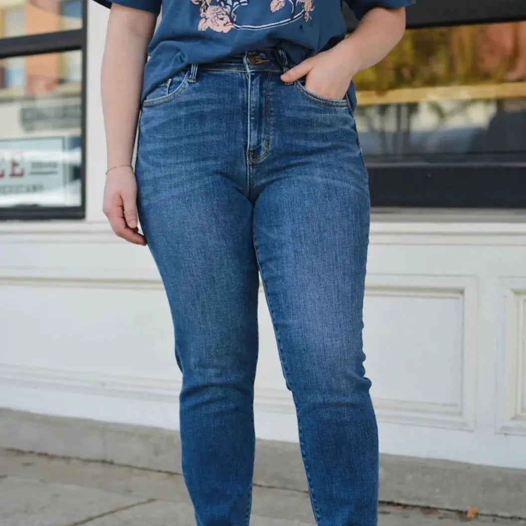 Women's Slim Fit Pull-up Jeans