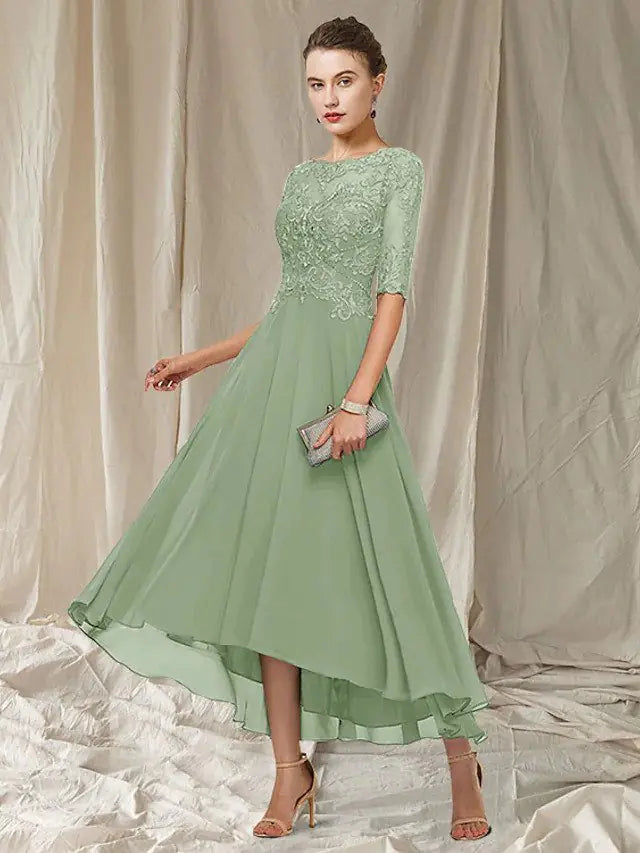 Hovana - Elegant in chic dress