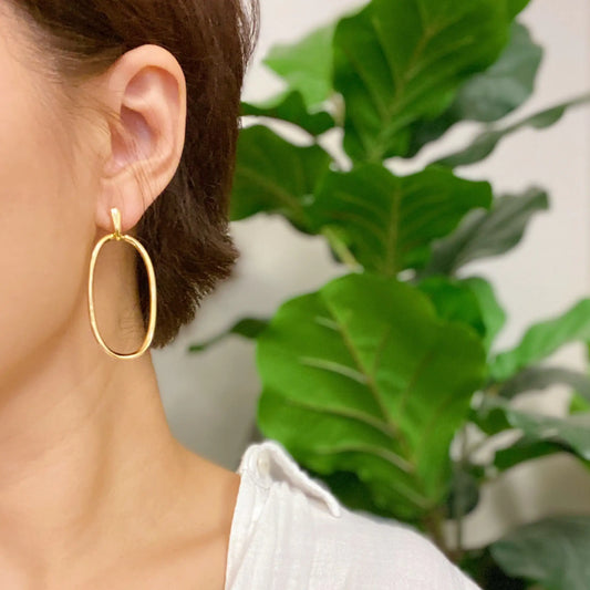 So Chic Oval Earrings